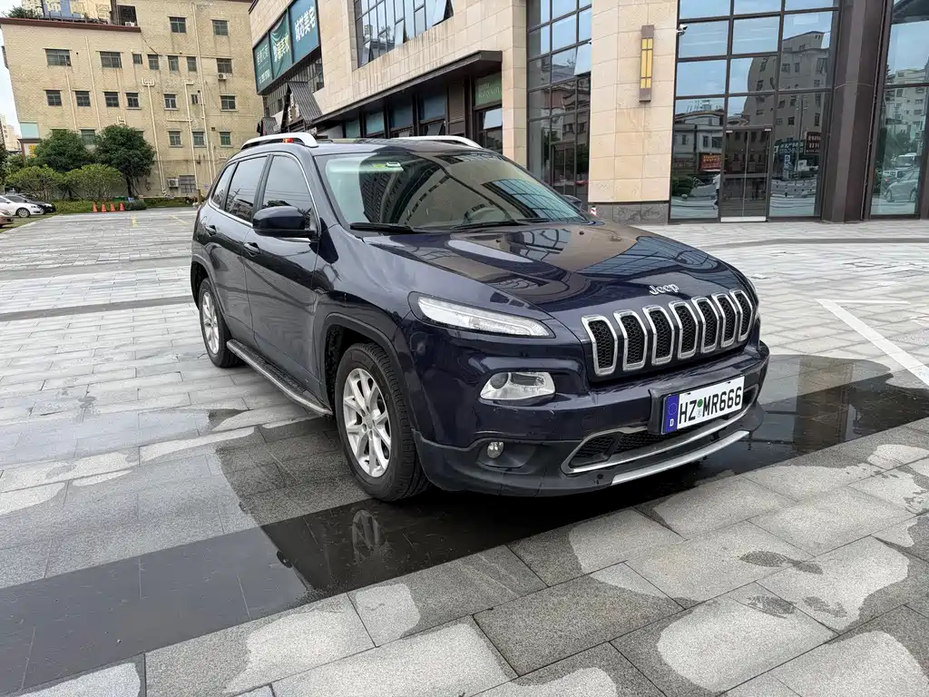 Jeep Cherokee 2017