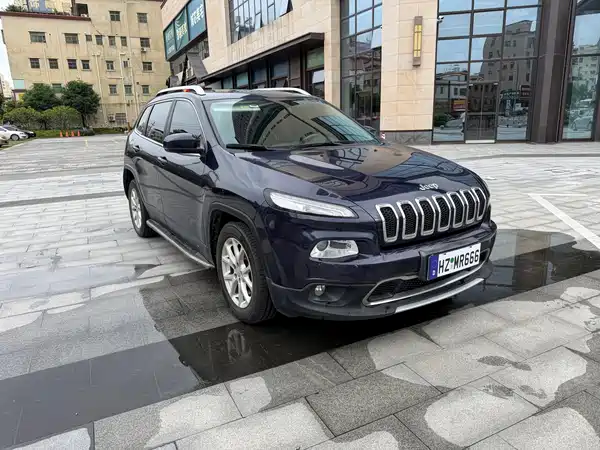 Jeep Cherokee 2017
