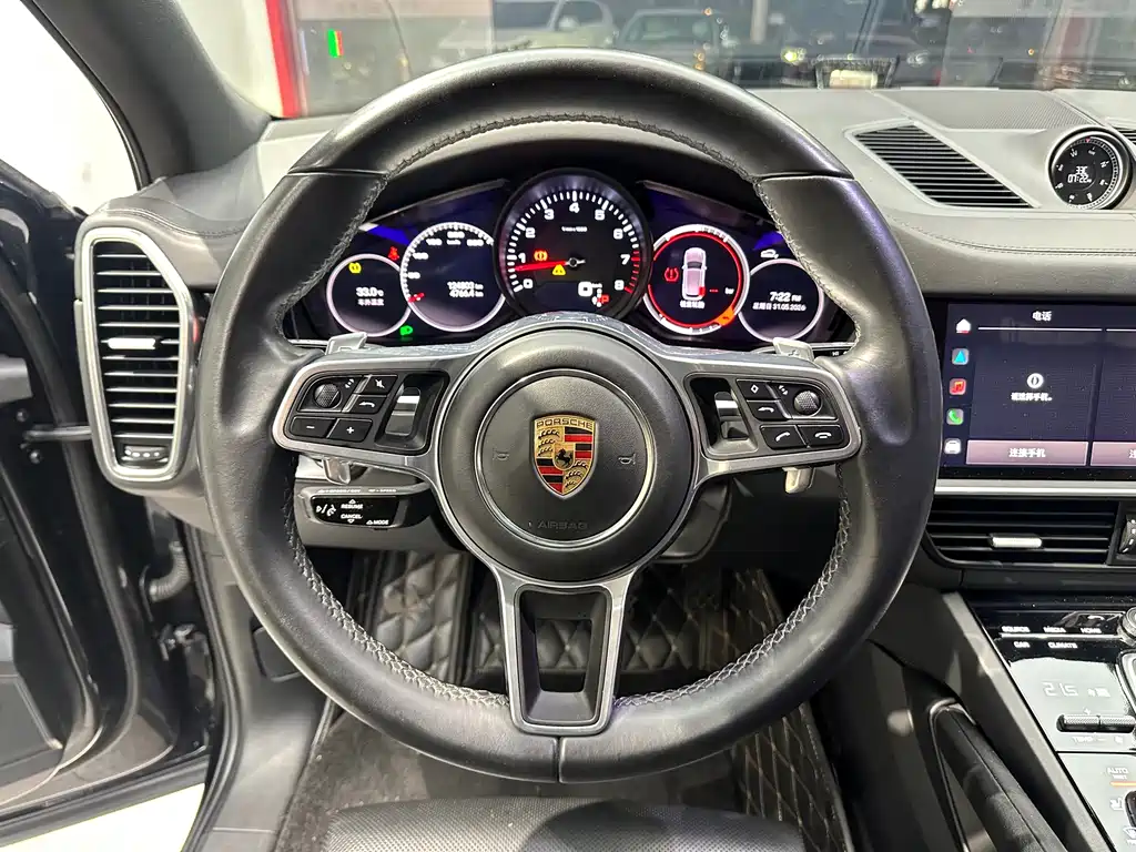 Porsche Cayenne 2021 — фото 17