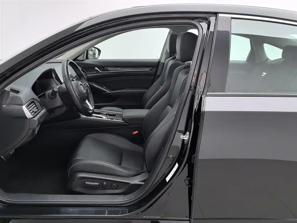 Honda Accord 2023 — фото 10