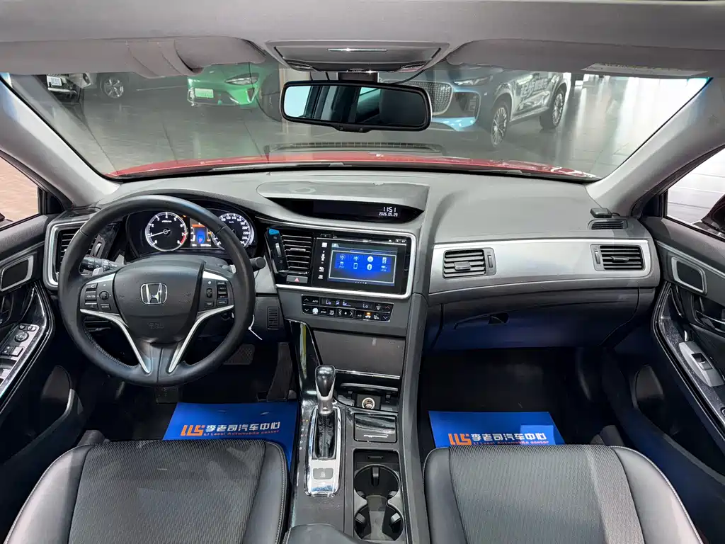 Honda Spirior 2016 — фото 7