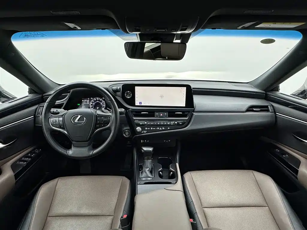 Lexus ES 2023 — фото 17