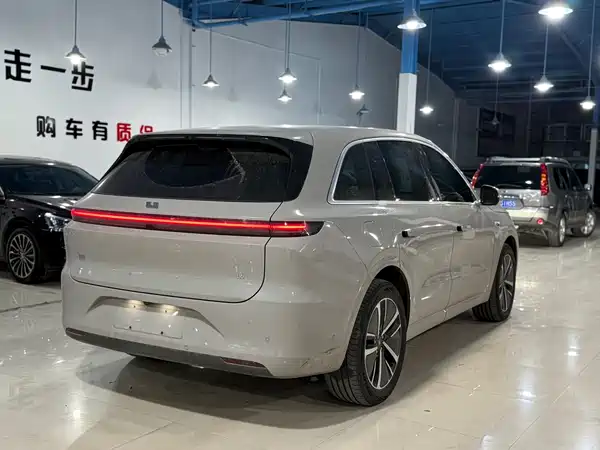 Li Auto L6 2024