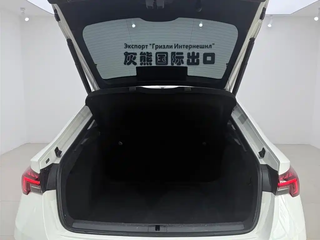 Skoda Octavia 2022 — фото 15