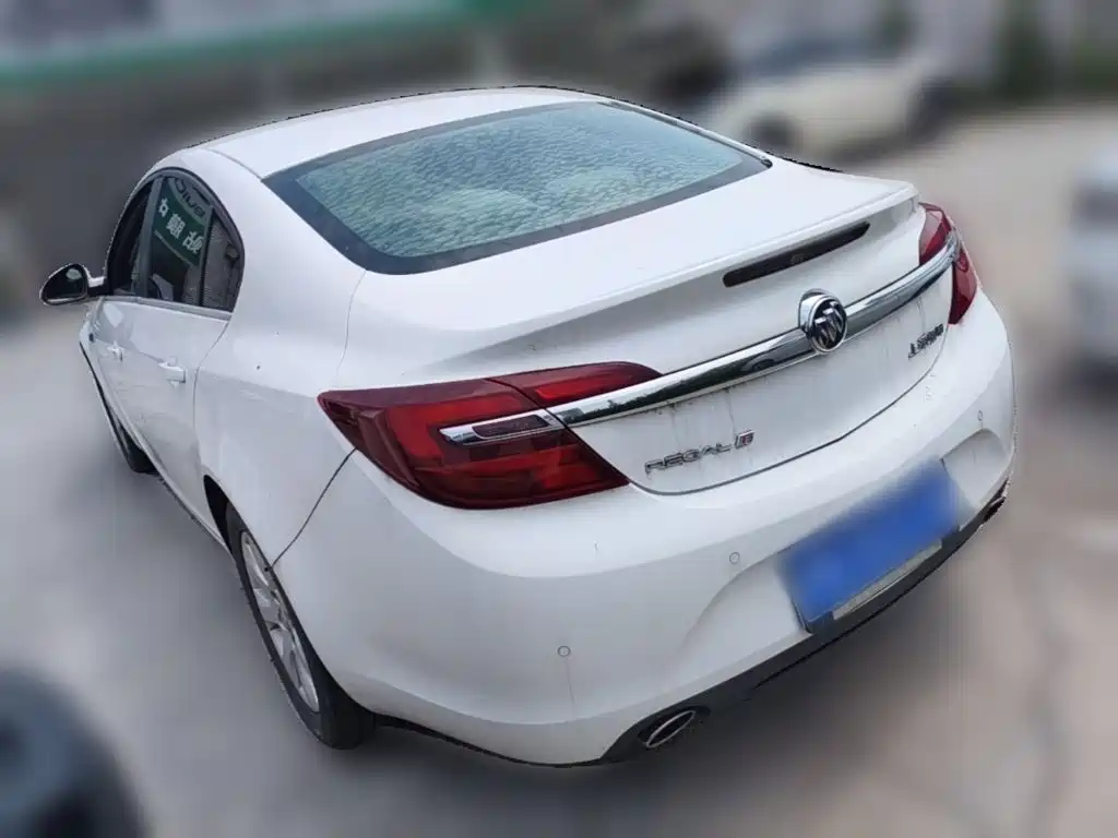 Buick Regal 2015 — фото 9