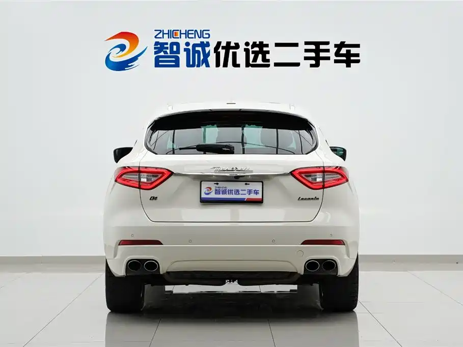 Maserati Levante 2018 — фото 35