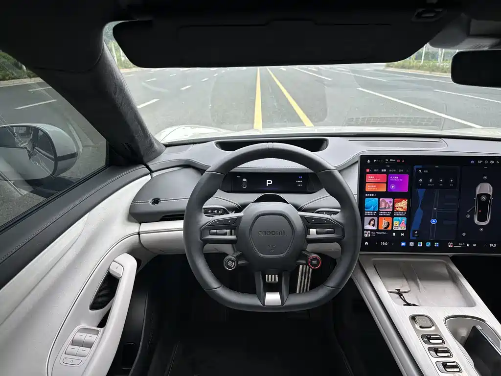 Xiaomi SU7 2024