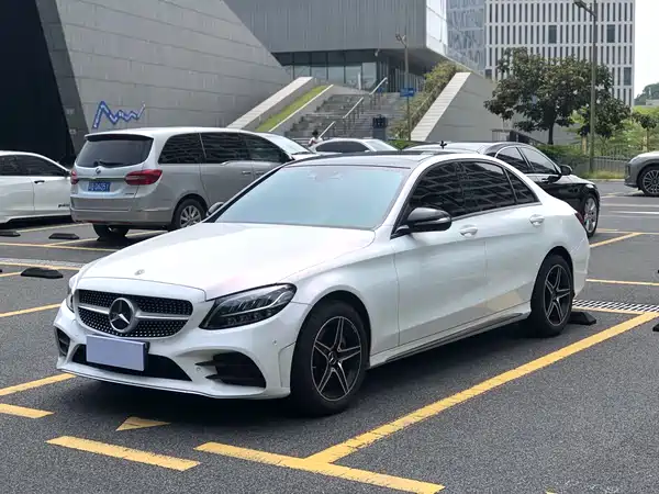 Mercedes-Benz C-Class 2021