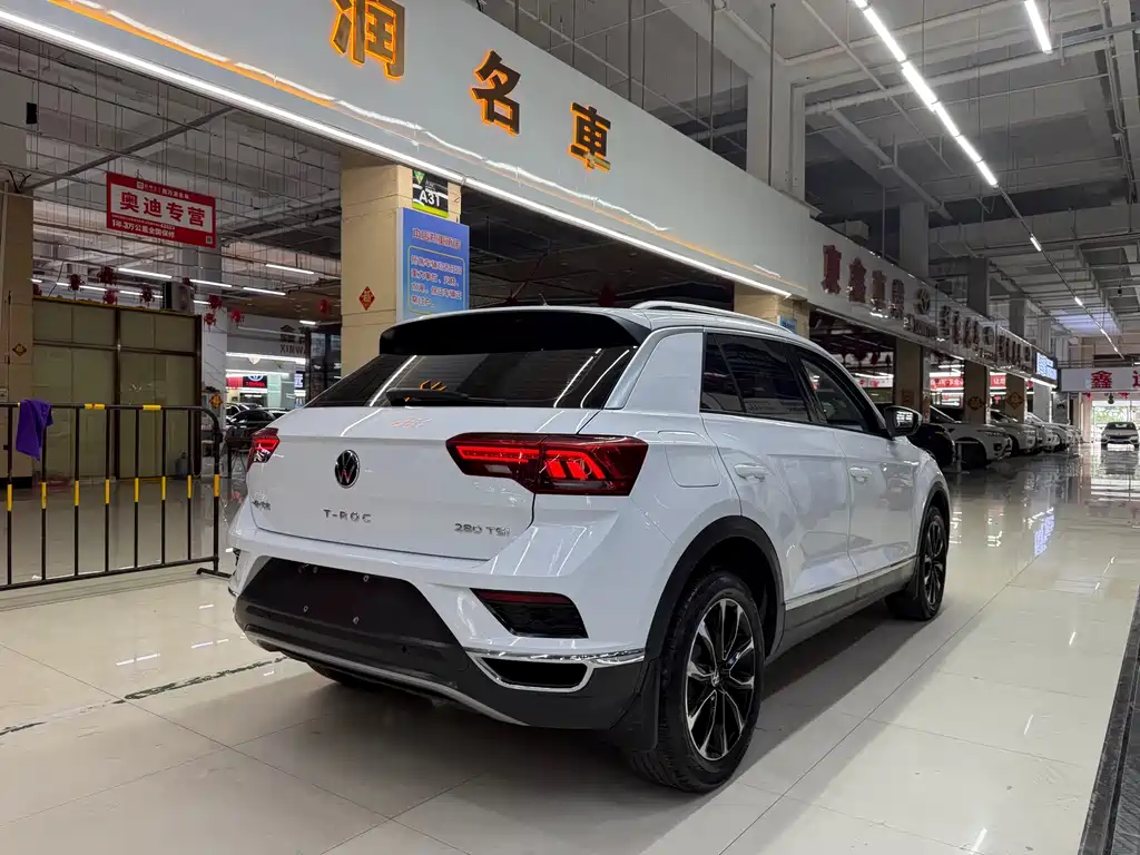 Volkswagen T-Roc 2023