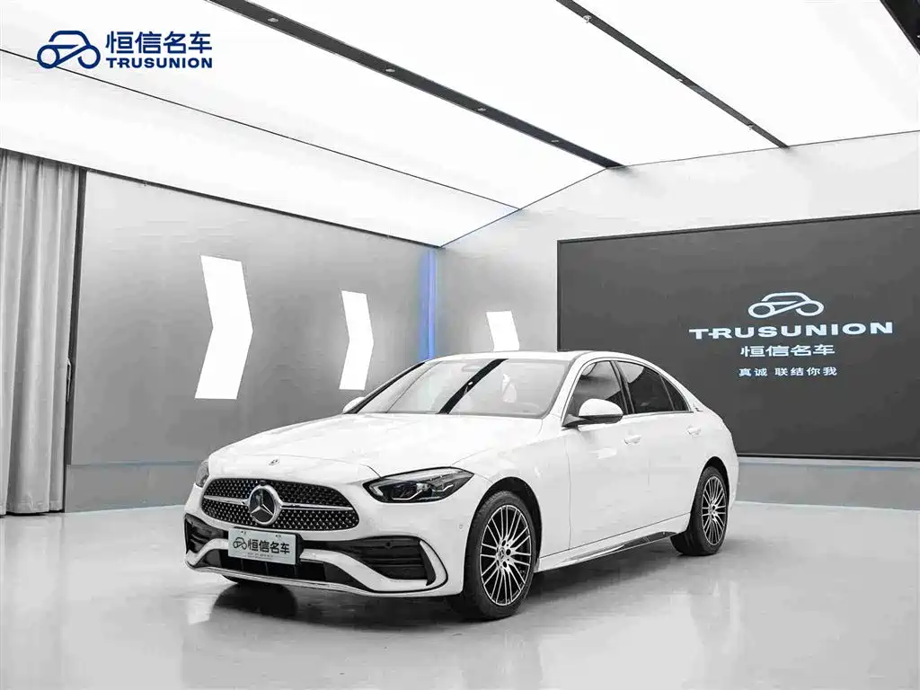 Mercedes-Benz C-Class 2023 — фото 3