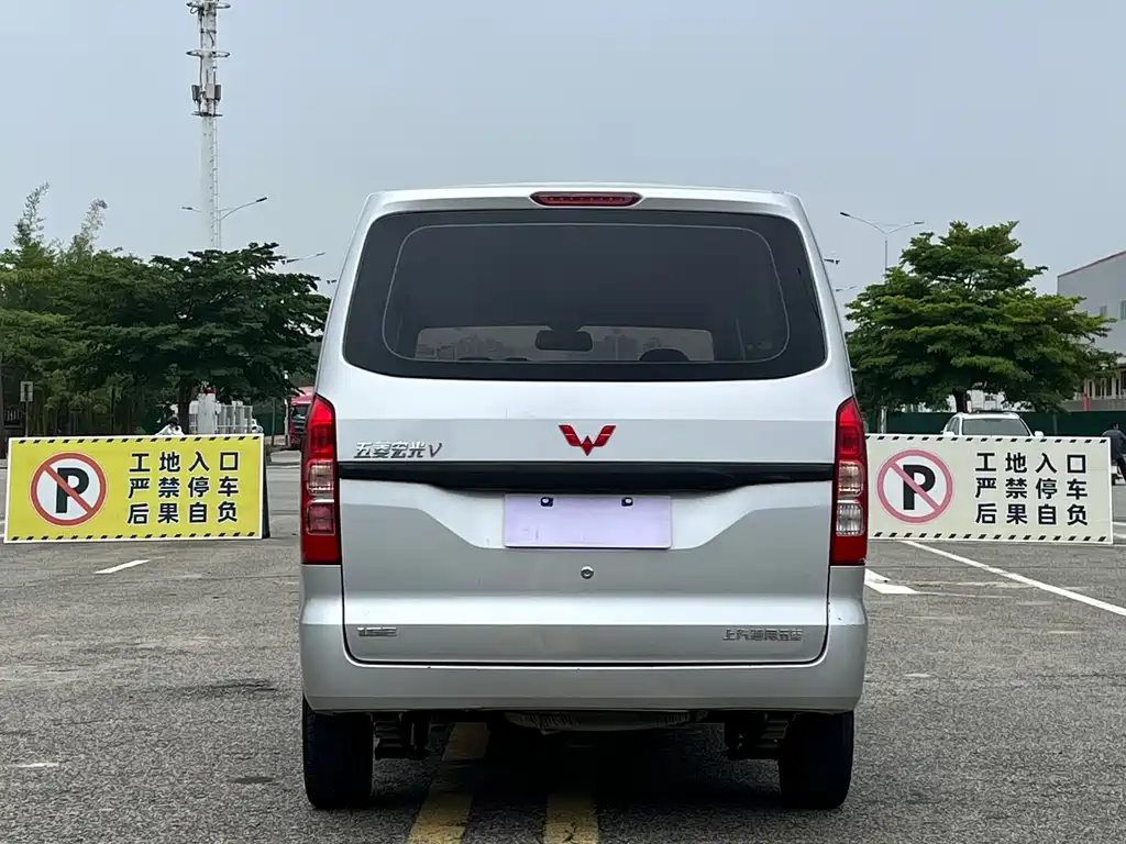 Wuling Hongguang V 2023 — фото 8