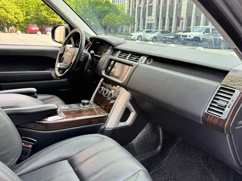 Land Rover Range Rover 2015 — фото 12