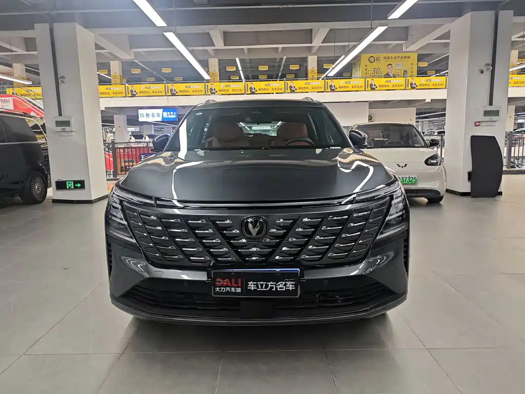 Changan CS75 PLUS 2025 — фото 2