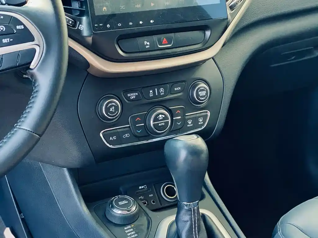 Jeep Cherokee 2016