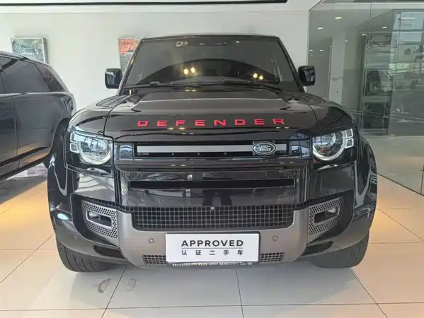 Land Rover Defender 2023