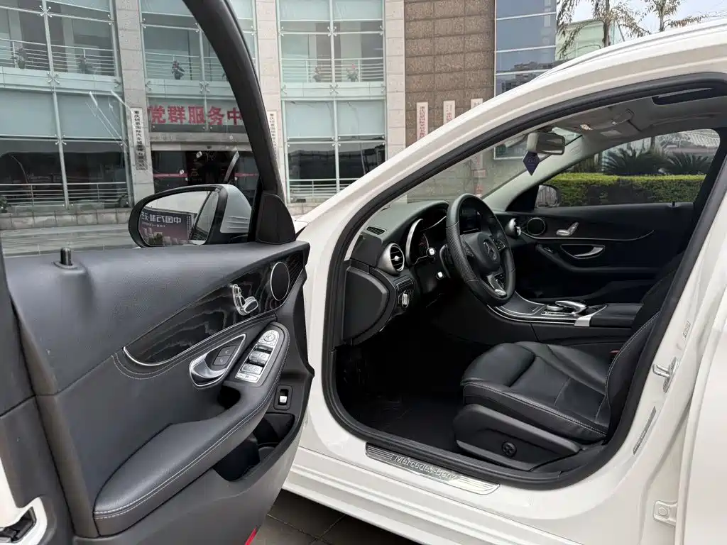 Mercedes-Benz C-Class 2016