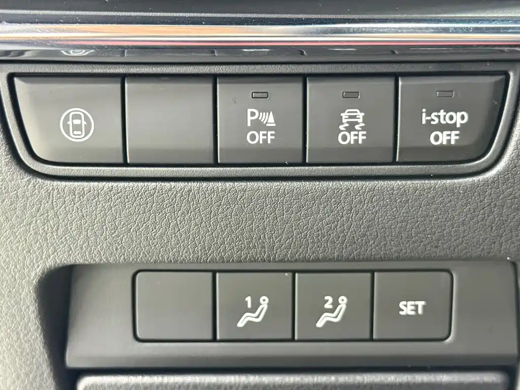 Mazda 3 Axela 2023 — фото 14