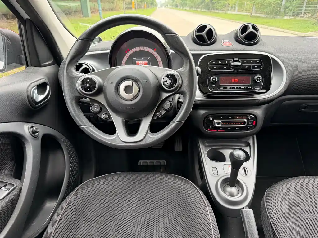 smart Forfour 2017 — фото 12