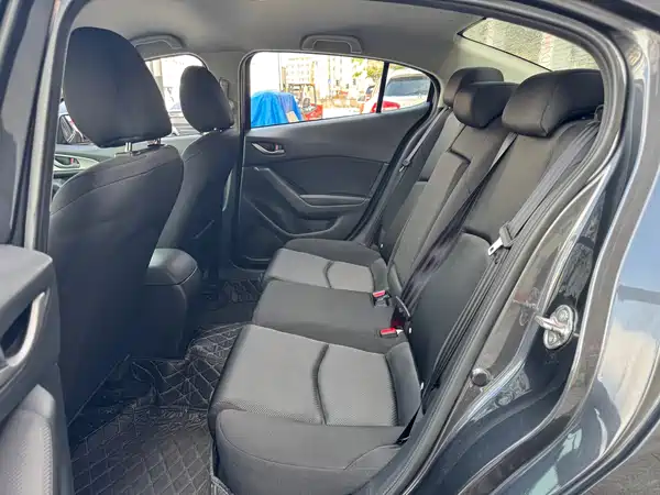 Mazda 3 Axela 2017