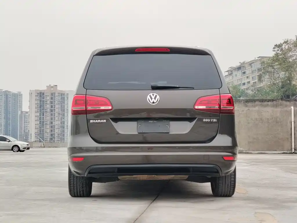 Volkswagen Sharan 2017 — фото 3