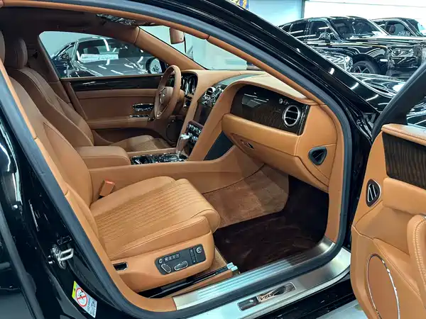 Bentley Flying Spur 2017