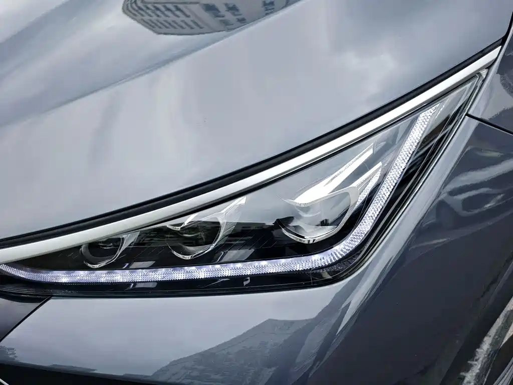 BYD Tang New Energy 2023 — фото 17