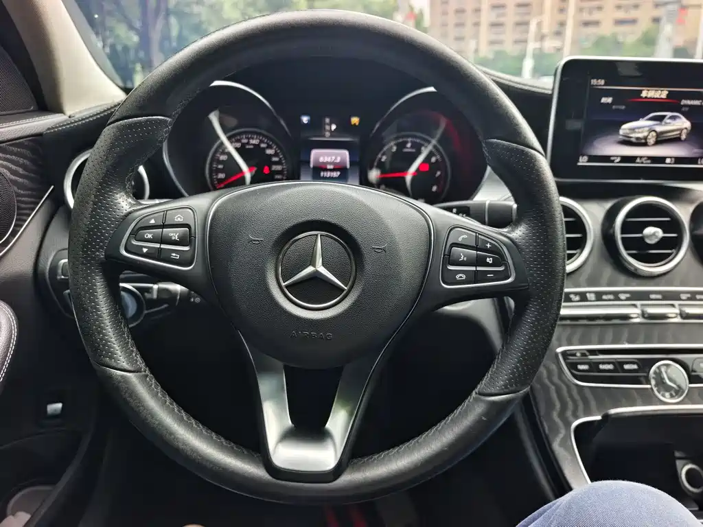 Mercedes-Benz C-Class 2018 — фото 19
