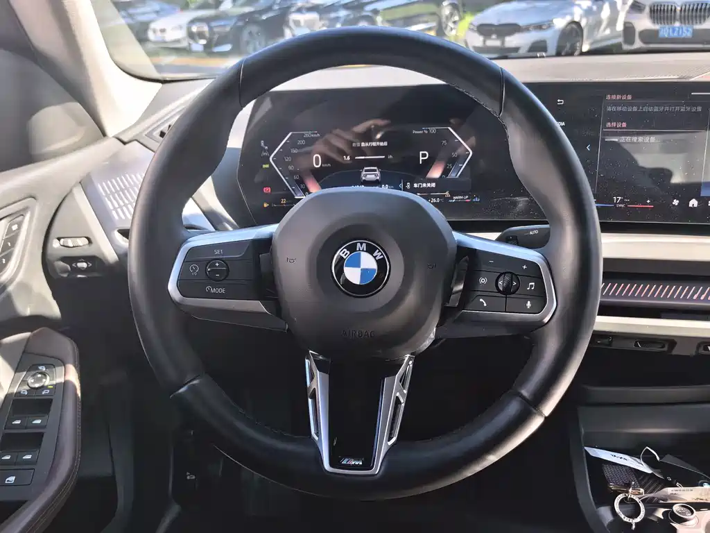 BMW 2 Series 2025 — фото 11