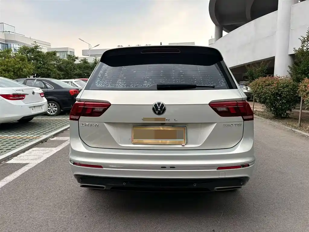 Volkswagen Tiguan L 2021 — фото 3