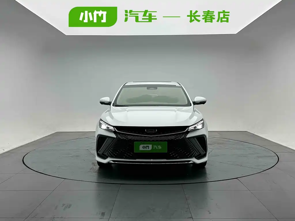 Geely Emgrand L 2022
