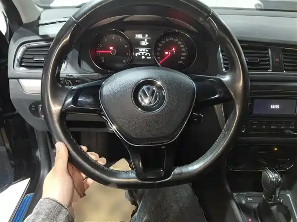 Volkswagen Lavida 2015