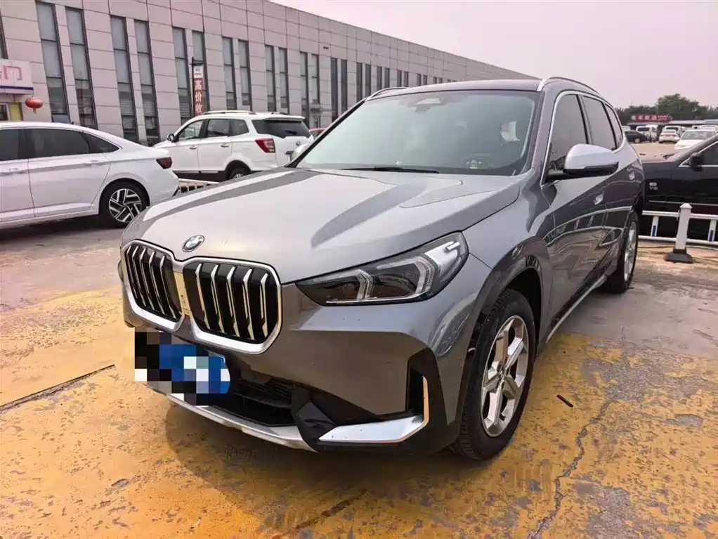 BMW X1 2023 — фото 1