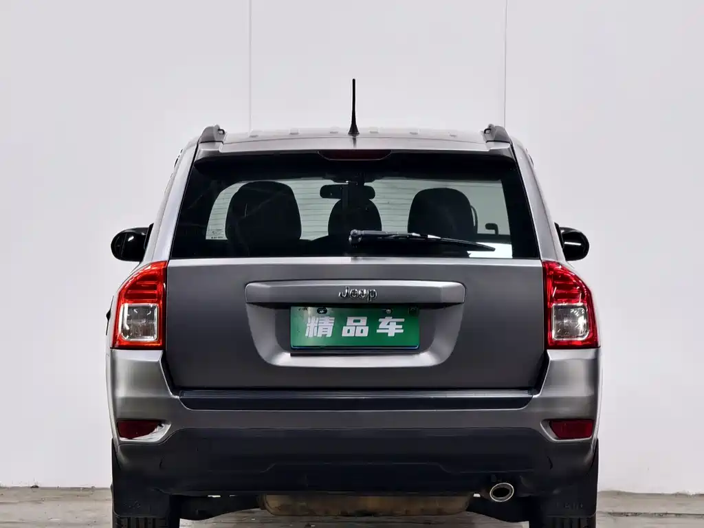 Jeep Compass 2012 — фото 5