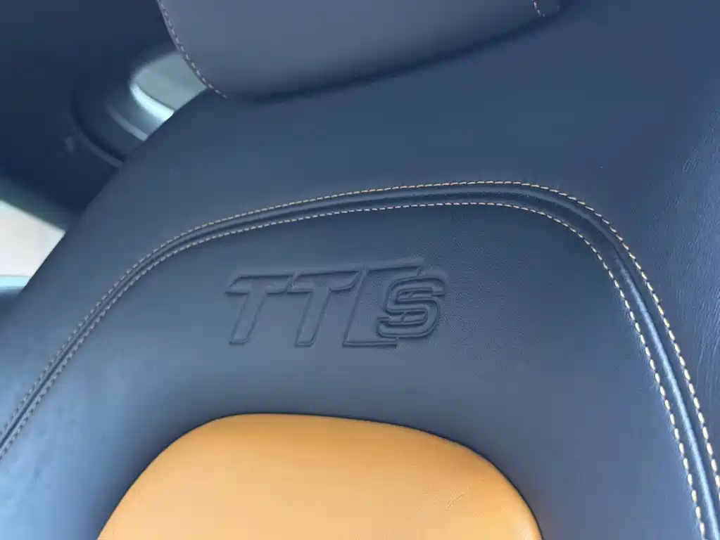Audi TTS 2015 — фото 10