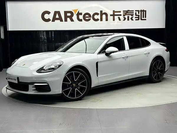 Porsche Panamera 2019