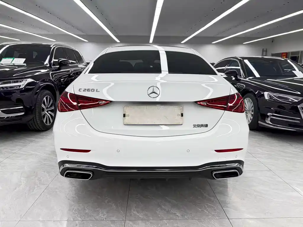Mercedes-Benz C-Class 2024 — фото 5