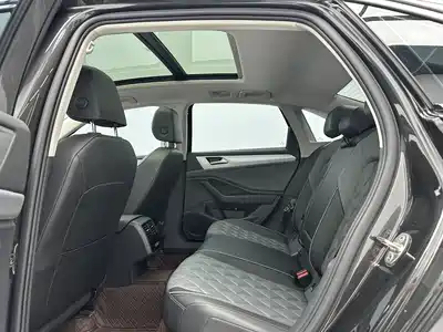 Volkswagen Sagitar 2022