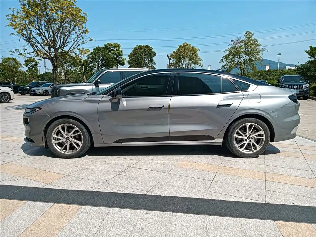 Ford Mondeo 2022 — фото 6