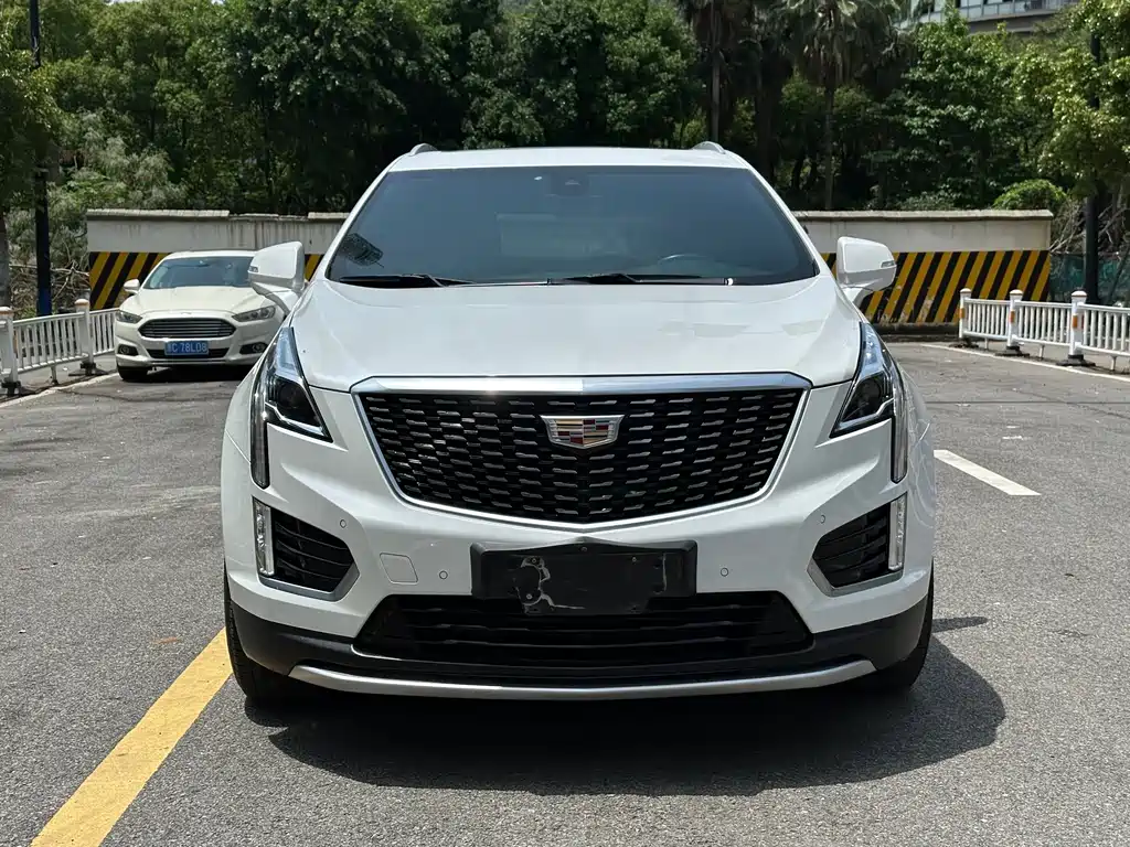 Cadillac XT5 2020 — фото 2