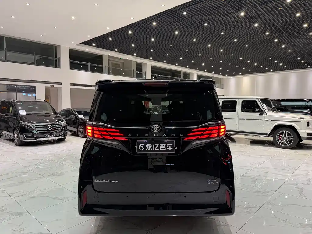 Toyota Alphard 2025 — фото 16