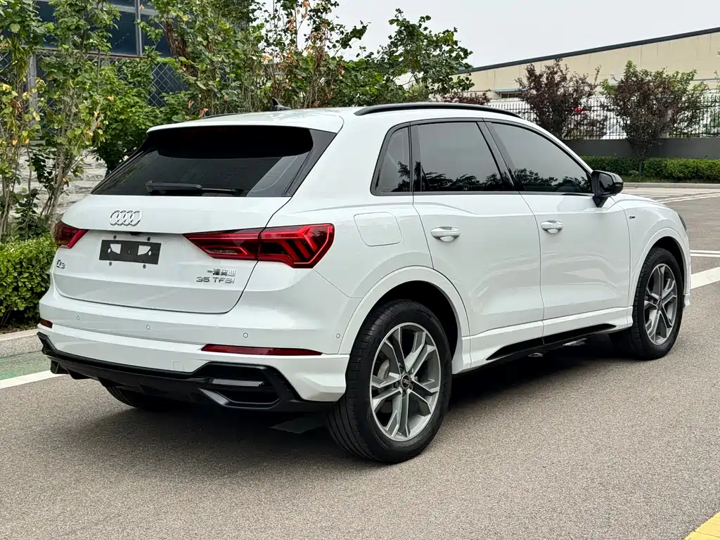 Audi Q3 2023 — фото 6