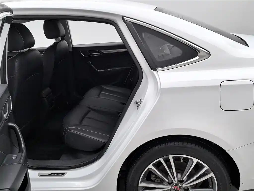Roewe i6 Classic 2020 — фото 15