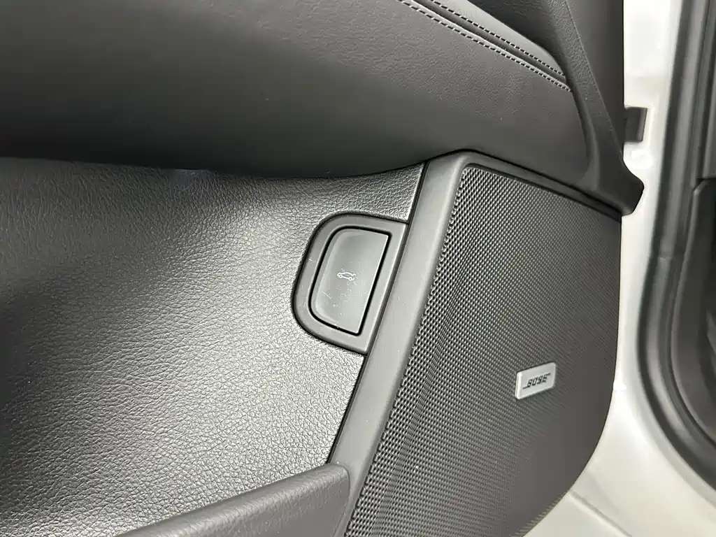 Cadillac CT6 2016 — фото 16