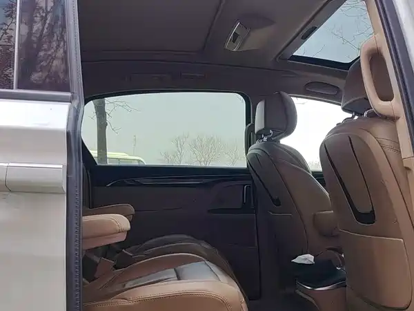 Buick GL8 2017