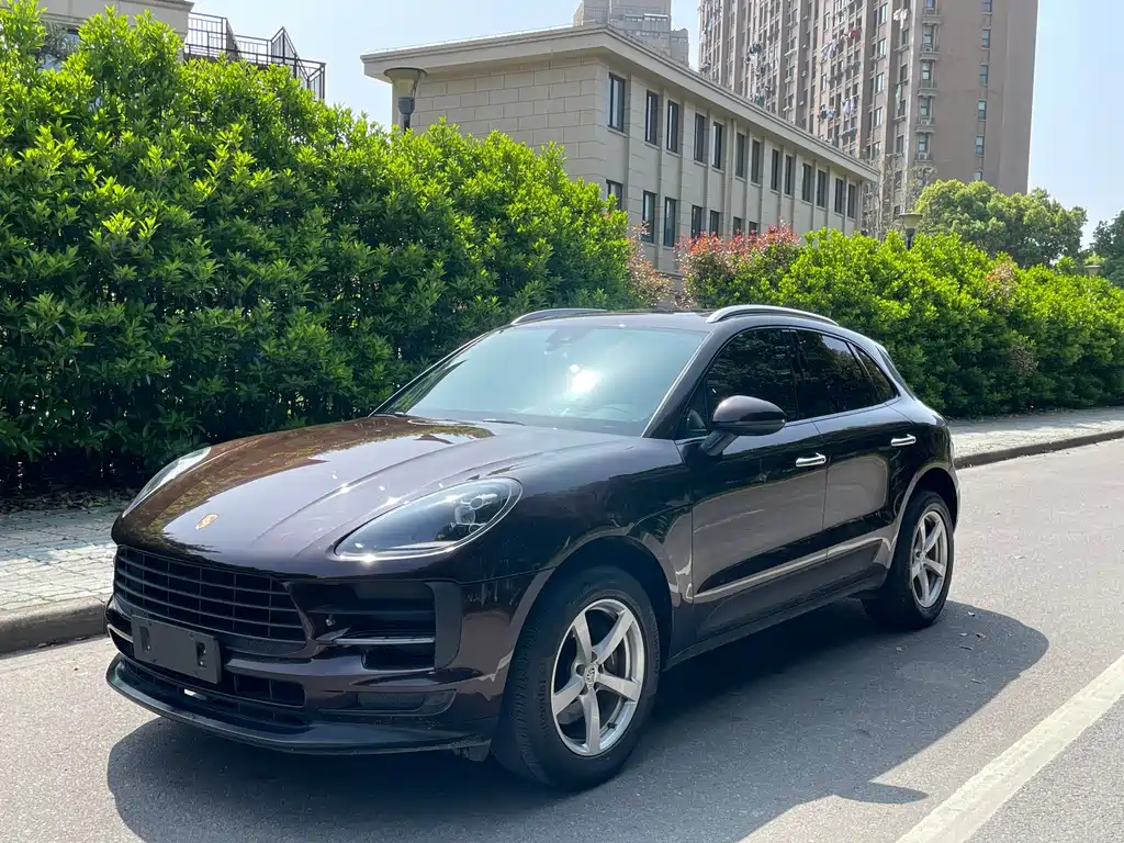 Porsche Macan 2019 — фото 26