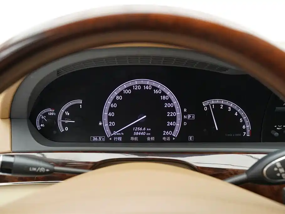 Mercedes-Benz S-Class 2011 — фото 32