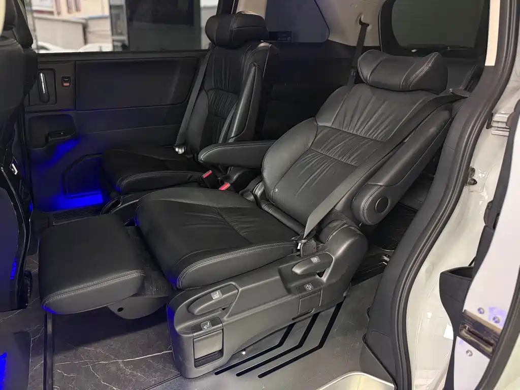Honda Odyssey 2023 — фото 16