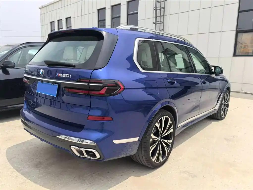BMW X7 M60i 2026 — фото 2