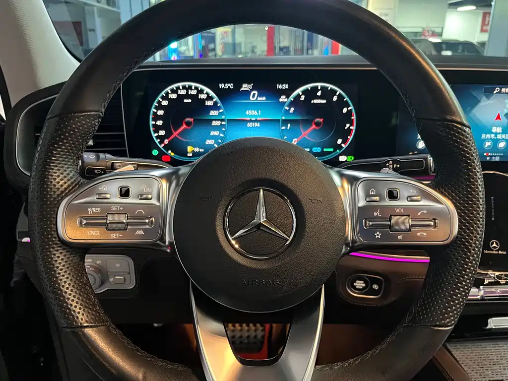 Mercedes-Benz GLS 2023 — фото 25