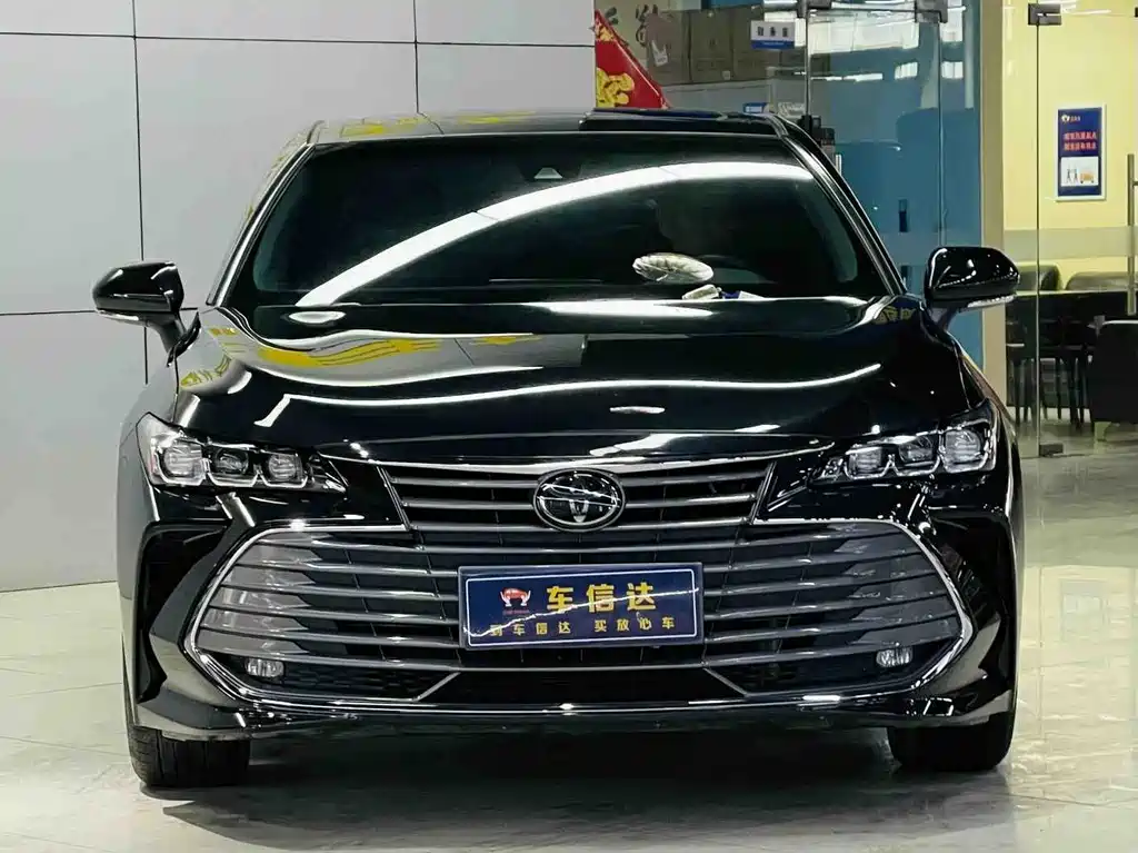 Toyota Avalon 2022 — фото 3